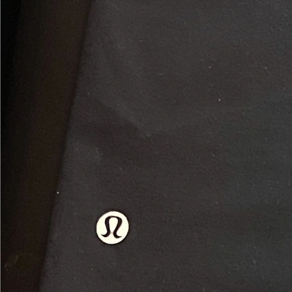 Lululemon Athletica Capri Leggings. Size 6